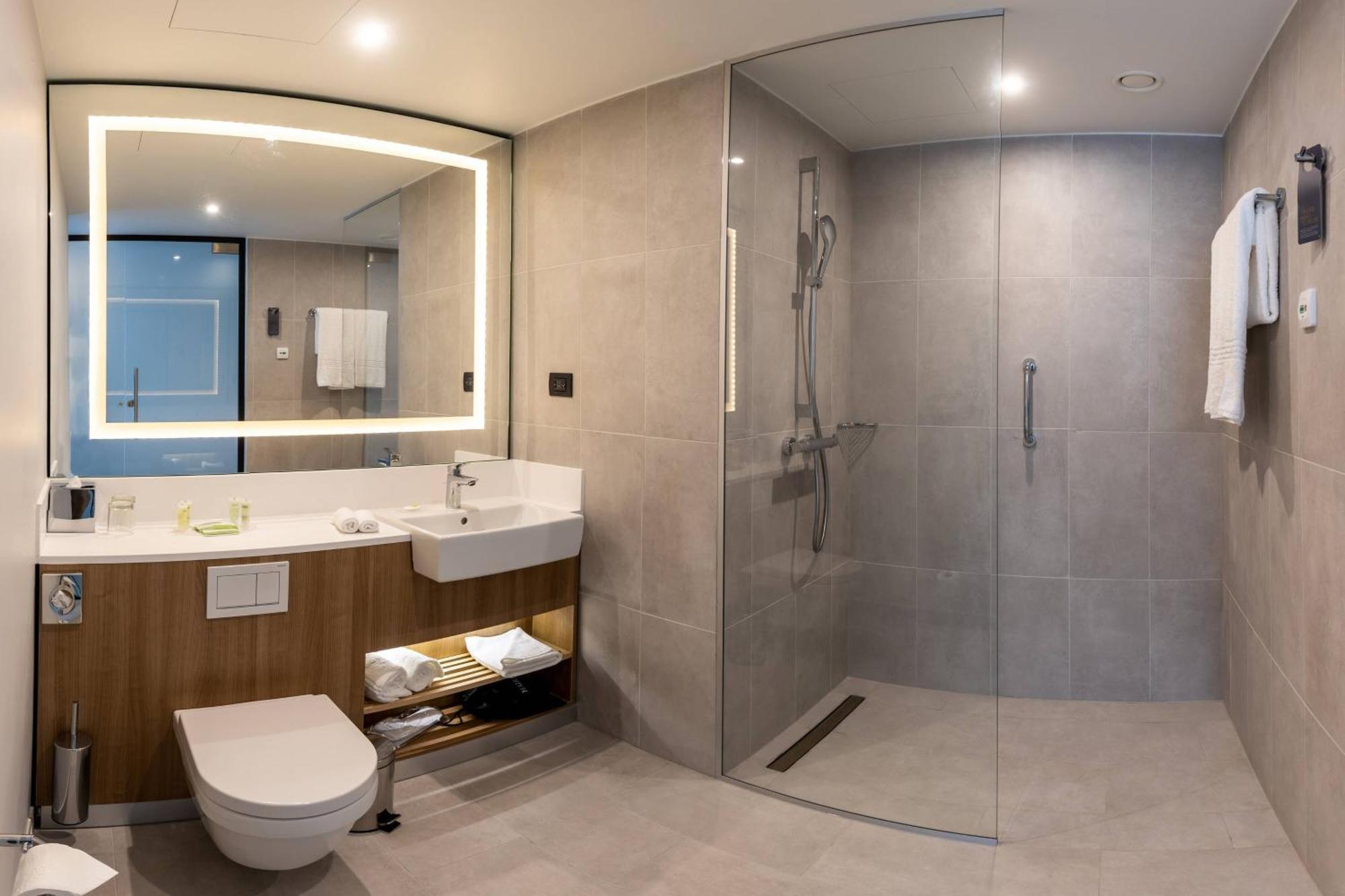Courtyard By Marriott Bucharest Floreasca Luaran gambar